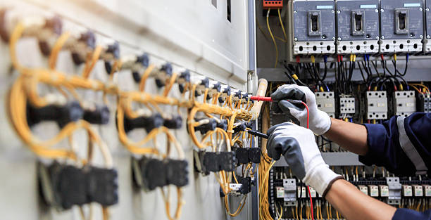 Professional Electrician technician working in Mountain House, CA